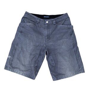 Vintage Arc'Teryx Cargo Shorts Size 31 Gray